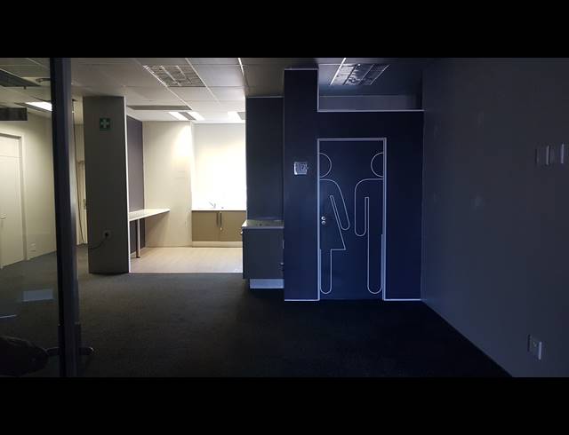 1,004M² OFFICE TO LET IN TYGER VALLEY